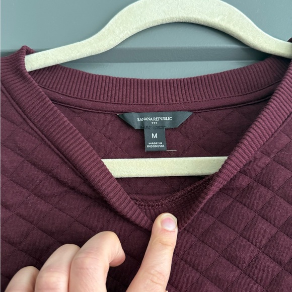 Banana republic Burgundy quilted Sweatshirt - Picture 2 of 3